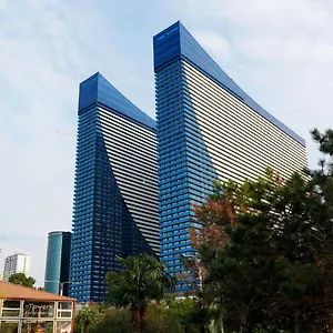 Lux 555 Batumi